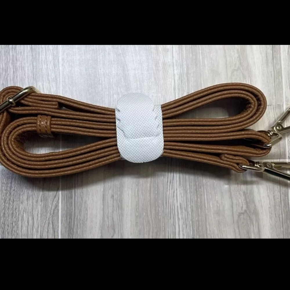The Danbury Mint Personalized Double Handle Tan Monogram Shoulder Bag Twyla TZ - Picture 4 of 16